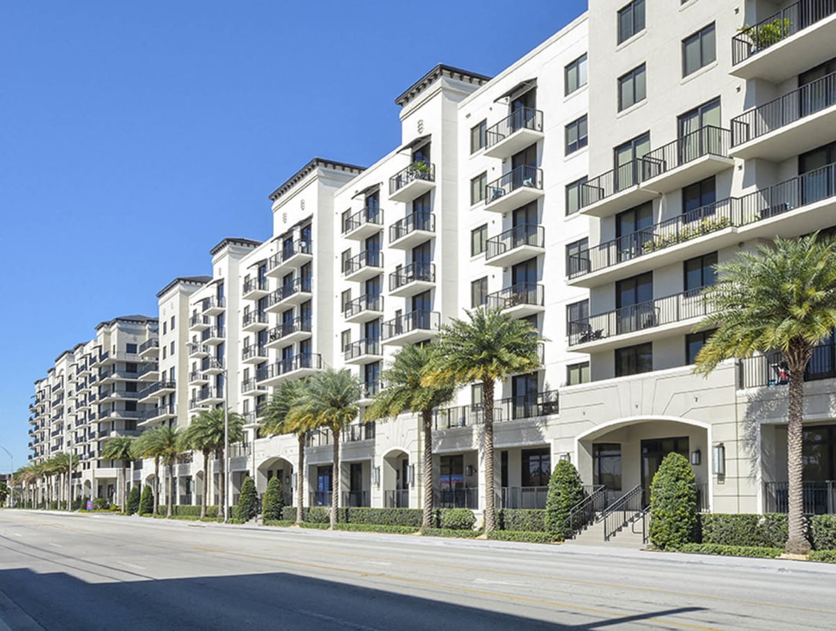 Luxury West Miami Apartments for Rent District West Gables